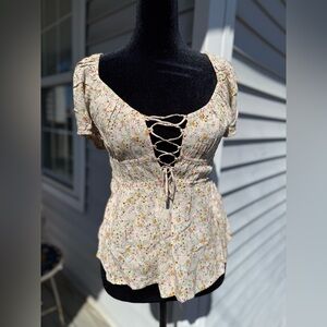 SOPHIE RUE Floral Lace-Up Peplum Top XS Cottagecore Puff Sleeve NWT